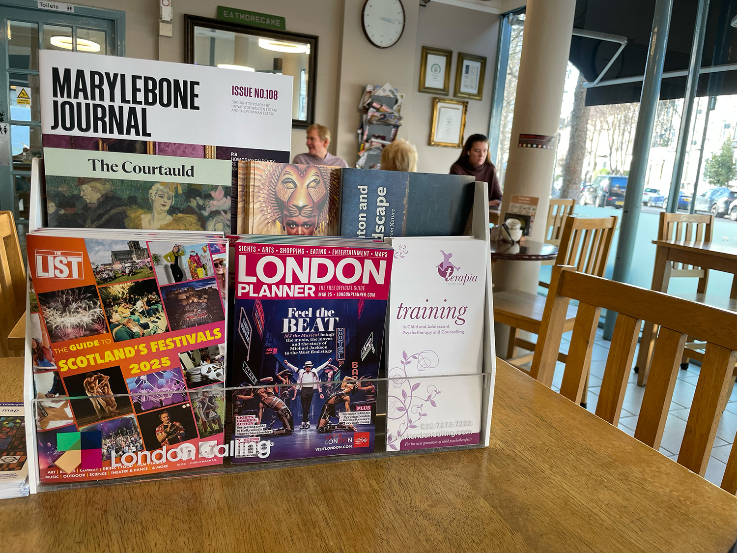 Print’s Revival and the Rise of Newsletters